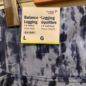 Old Navy Active Go-Dry Leggings